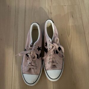 Women's Pink Star Accent Canvas Sneakers